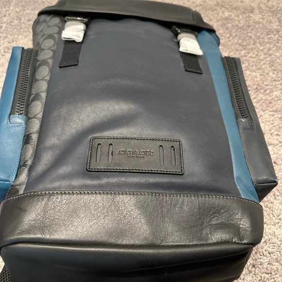 Brand New - Coach Ranger Backpack with Signature Canvas Pieced Patchwork - Picture 5 of 9